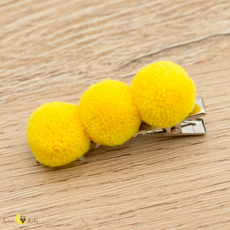 Gancho pompom amarelo